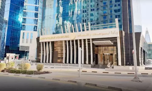 Qatars Ministry of Transport conducts extensive inspections of travel service establishments