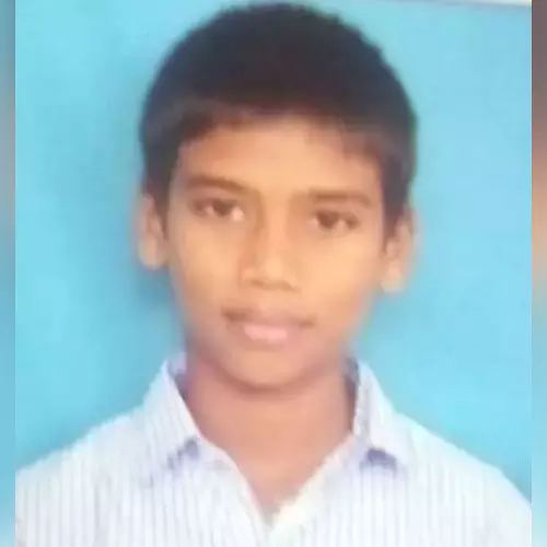 ക്രിക്കറ്റ് കളിക്കിടെ വൈദ്യുതാ​ഘാതമേറ്റ് പതിനഞ്ചുകാരൻ മരിച്ചു