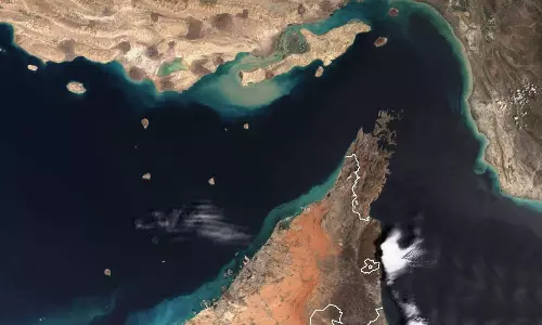 ഹോർമുസിൽ ഇന്ത്യൻ ഓയിൽ ടാങ്കറിന് നേരെ വെടിയുതിർത്ത് ഇറാൻ