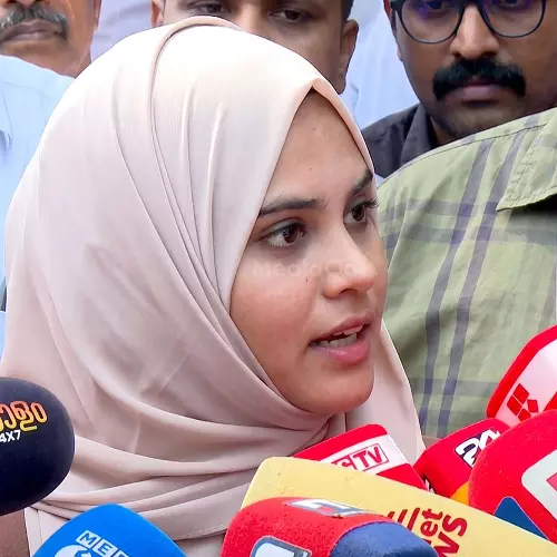 തുറന്ന റൂമിന്റെ മുകളിൽ എഴുതിയത് സ്‌ട്രോങ് റൂം എന്നാണ്; ഉള്ളിലേക്ക് പോവരുതെന്ന് പറഞ്ഞു: പേരാമ്പ്ര യുഡിഎഫ് സ്ഥാനാർഥി ഫാത്തിമ തഹിലിയ