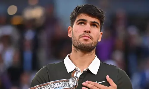 പരിക്ക് വില്ലനായി; ഫ്രഞ്ച് ഓപ്പണിൽ നിന്ന് കാർലോസ് അൽകാറസ് പിന്മാറി