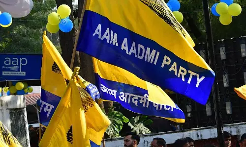 കാലുമാറ്റത്തിന് തടയിടാൻ എഎപി പ്ലാൻ; സൂറത്തിൽ 111 സ്ഥാനാർത്ഥികളും സത്യവാങ്മൂലം ഒപ്പിട്ടു