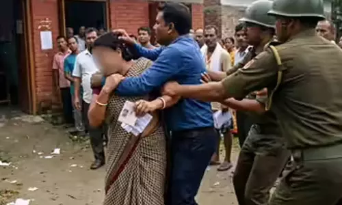 വോട്ട് ചെയ്യാൻ അവൾ തീര്‍ച്ചയായും വരും; രണ്ട് വർഷം മുമ്പ് ഒളിച്ചോടിയ ഭാര്യയെ പിടികൂടാൻ യുവാവ് പോളിങ് ബൂത്തിൽ കാത്തുനിന്നത് അഞ്ച് മണിക്കൂർ, പിന്നാലെ സംഭവിച്ചത്