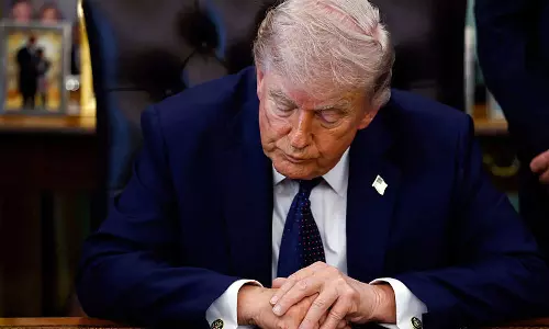 ഹോർമുസ് തുറക്കാൻ മുൻഗണന നല്കണമെന്ന് ഇറാൻ; സമ്മർദങ്ങളിലൂടെ കരാറിലേക്ക് കൊണ്ടുവരാൻ ട്രംപ്