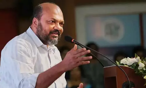 ഒപ്പം നിന്നില്ല; കളമശ്ശേരിയില്‍ സ്വന്തം ബൂത്തിലും പിന്നിലായി പി. രാജീവ്