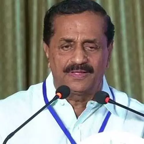 വെള്ളാപ്പള്ളി നടേശന്റെ മുസ്‌ലിം വിരുദ്ധ പരാമർശം തിരിച്ചടിയായി, പ്രസ്താവനകള്‍ക്കെതിരെ നടപടി സ്വീകരിക്കണമായിരുന്നു: തോട്ടത്തിൽ രവീന്ദ്രന്‍
