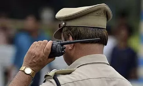 കുടുംബവഴക്ക് പരിഹരിക്കാനെത്തിയപ്പോൾ ആക്രമണം; തിരുവനന്തപുരത്ത് പൊലീസുകാരനെ സഹപ്രവർത്തകൻ കുത്തിപ്പരിക്കേൽപ്പിച്ചു