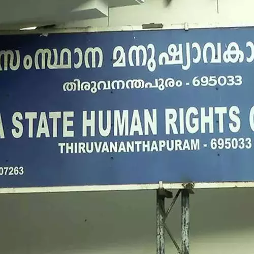 ലോക്കപ്പിൽ പ്രതികളെ അടിവസ്ത്രത്തിൽ നിർത്തരുത്, കർശന നടപടി സ്വീകരിക്കണം: മനുഷ്യാവകാശ കമ്മീഷൻ