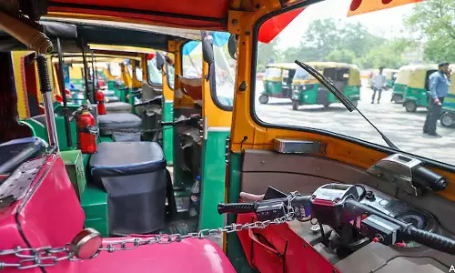 ഒരാഴ്ചയ്ക്കിടെ രണ്ടാം തവണ; രാജ്യത്ത് ഇന്ധനവില വീണ്ടും കൂട്ടി