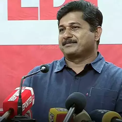 തെരഞ്ഞെടുപ്പ് പരാജയം ഒരു വ്യക്തിക്ക് പറ്റിയ വീഴ്ചയെന്ന വിലയിരുത്തൽ ശരിയല്ല, പ്രതിപക്ഷ നേതാവായി പാർട്ടിയുടെ ആലോചനയിലുണ്ടായിരുന്നത് ഒരാൾ മാത്രം: എം.സ്വരാജ്