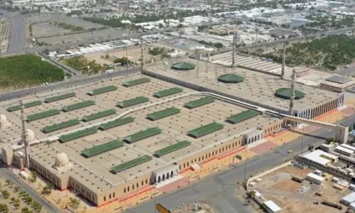 Ihsan builds 10 mosques on the routes to holy places in Saudi Arabia