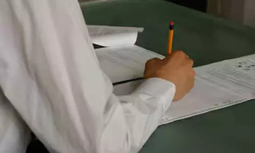 നാല് ലക്ഷം രൂപ നൽകിയാൽ എസ്എസ്‌സി പരീക്ഷ പാസാക്കും;  ഉത്തരങ്ങൾ തത്സമയം മുന്നിലെത്തും, പിന്നിൽ വൻ സംഘം; പ്രതികൾ പിടിയിൽ
