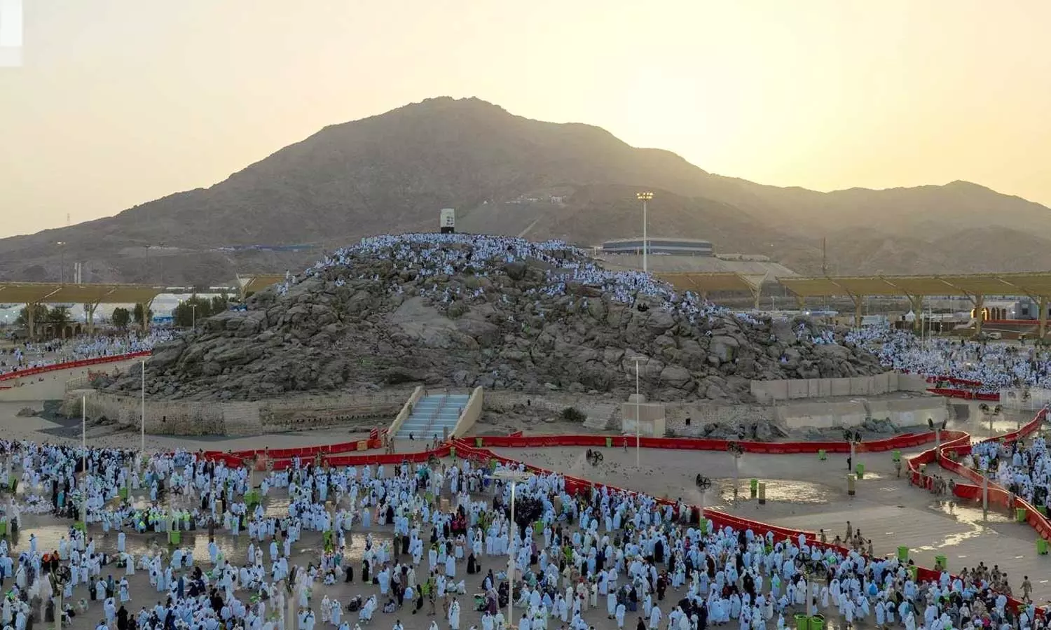 The movement of pilgrims to Arafat was completed in record time. The movement of pilgrims to Arafat was completed in record time.