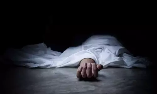 പത്തനംതിട്ട അച്ചൻകോവിലാറിൽ അജ്ഞാത മൃതദേഹം കണ്ടെത്തി പത്തനംതിട്ട അച്ചൻകോവിലാറിൽ അജ്ഞാത മൃതദേഹം കണ്ടെത്തി