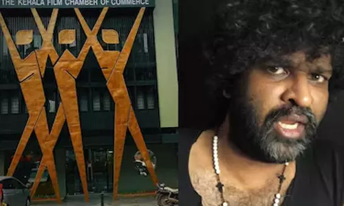 റിവ്യൂ ബോംബിങ്; ഫിലിം ചേംബർ നിയമനടപടിക്ക് റിവ്യൂ ബോംബിങ്; ഫിലിം ചേംബർ നിയമനടപടിക്ക്