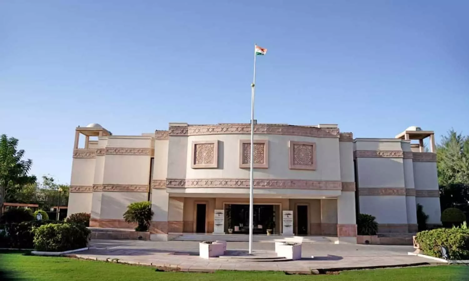 Indian Embassy in Muscat clarifies travel rules for OCI cardholders updating passports Indian Embassy in Muscat clarifies travel rules for OCI cardholders updating passports