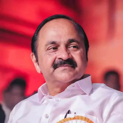 ആഘോഷങ്ങൾ നൽകുന്ന ആത്മീയ വെളിച്ചം സമൂഹത്തെ മാനവികതയിലേക്ക് നയിക്കട്ടെ; ബക്രീദ് ആശംസയുമായി മുഖ്യമന്ത്രി