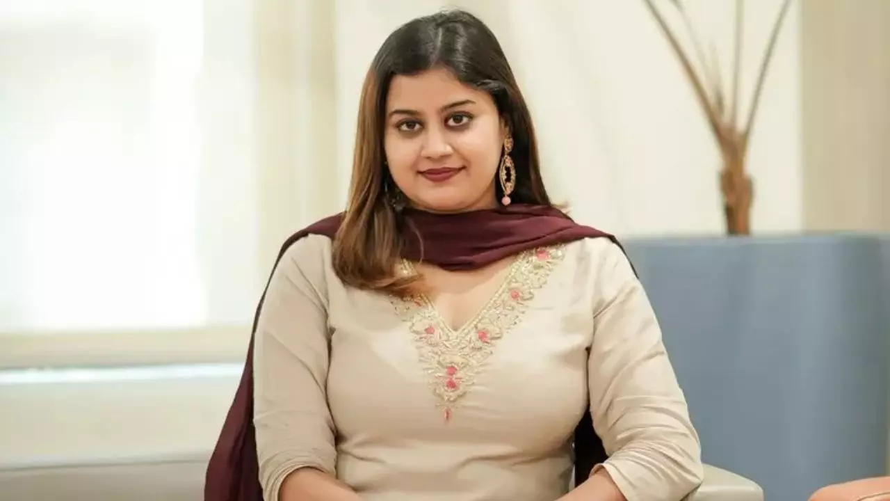 പൊലീസിനും ലക്ഷ്മിപ്രിയക്കുമെതിരെ മുഖ്യമന്ത്രിക്ക് പരാതി നൽകി അൻസിബ പൊലീസിനും ലക്ഷ്മിപ്രിയക്കുമെതിരെ മുഖ്യമന്ത്രിക്ക് പരാതി നൽകി അൻസിബ