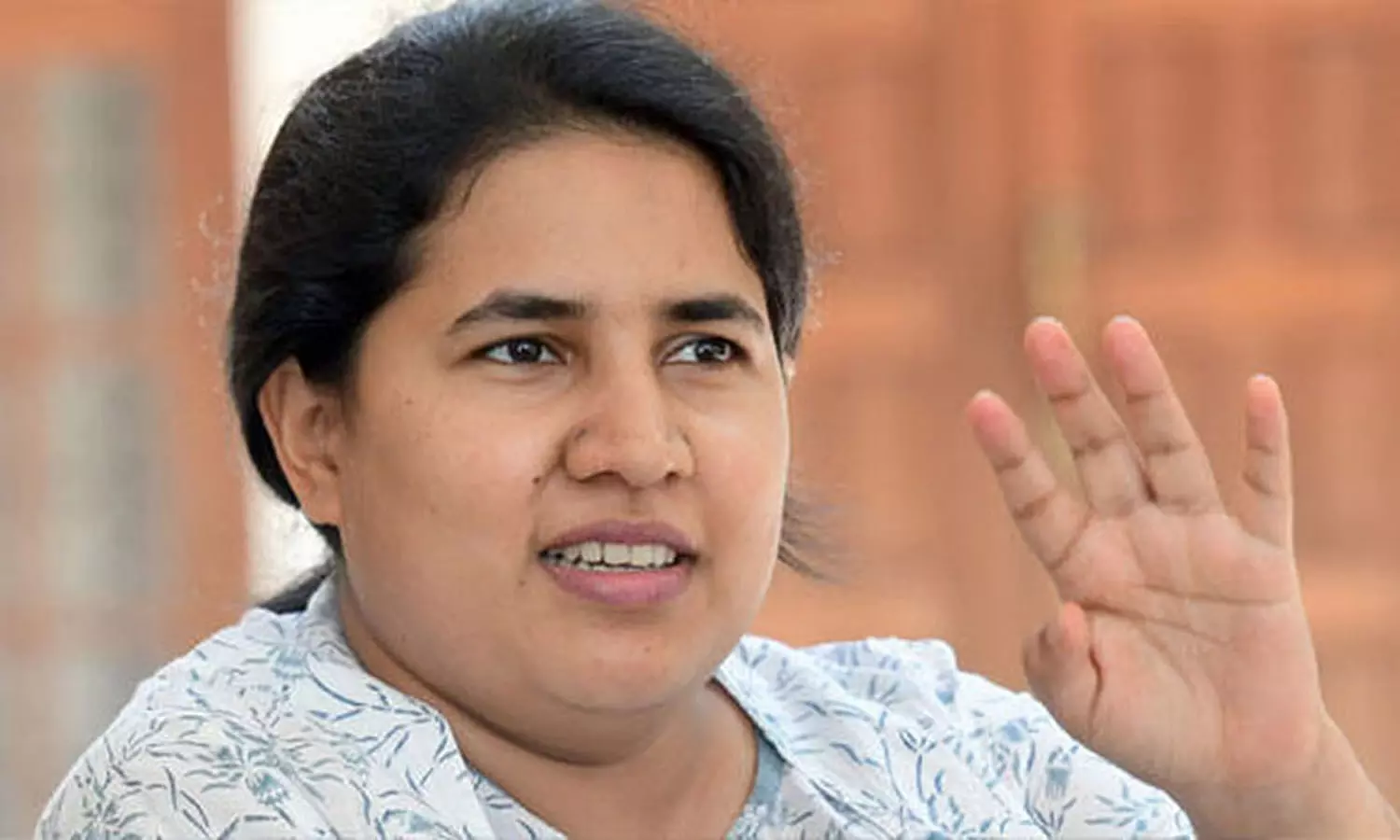 ടി. വീണയ്ക്ക് ഇന്ന് നിർണായകം; ഇഡി അന്വേഷണം തടയണമെന്ന അപ്പീൽ ഹൈക്കോടതി ഇന്ന് പരിഗണിക്കും ടി. വീണയ്ക്ക് ഇന്ന് നിർണായകം; ഇഡി അന്വേഷണം തടയണമെന്ന അപ്പീൽ ഹൈക്കോടതി ഇന്ന് പരിഗണിക്കും