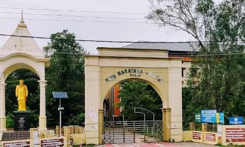 15 കോടി അധിക ബാധ്യത; എസ്എൻ ട്രസ്റ്റിന് അനുവദിച്ച 85 കോളജ് അധ്യാപക തസ്തികകൾ റദ്ദാക്കണമെന്ന് മുഖ്യമന്ത്രിക്ക് നിവേദനം 15 കോടി അധിക ബാധ്യത; എസ്എൻ ട്രസ്റ്റിന് അനുവദിച്ച 85 കോളജ് അധ്യാപക തസ്തികകൾ റദ്ദാക്കണമെന്ന് മുഖ്യമന്ത്രിക്ക് നിവേദനം