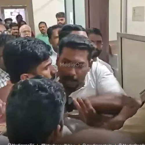 കാലം മാറിയെന്നെ...കാലം മാറി; വിദ്യാഭ്യാസ വകുപ്പിലെ എൻജിഒ യൂണിയൻ പ്രതിഷേധത്തിനെതിരെ ലീഗ്