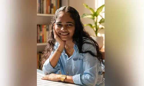 വിവാഹ നിശ്ചയ ഒരുക്കങ്ങൾക്കിടെ 21 കാരിയെ വീട്ടിൽ ജീവനൊടുക്കിയ നിലയിൽ കണ്ടെത്തി വിവാഹ നിശ്ചയ ഒരുക്കങ്ങൾക്കിടെ 21 കാരിയെ വീട്ടിൽ ജീവനൊടുക്കിയ നിലയിൽ കണ്ടെത്തി
