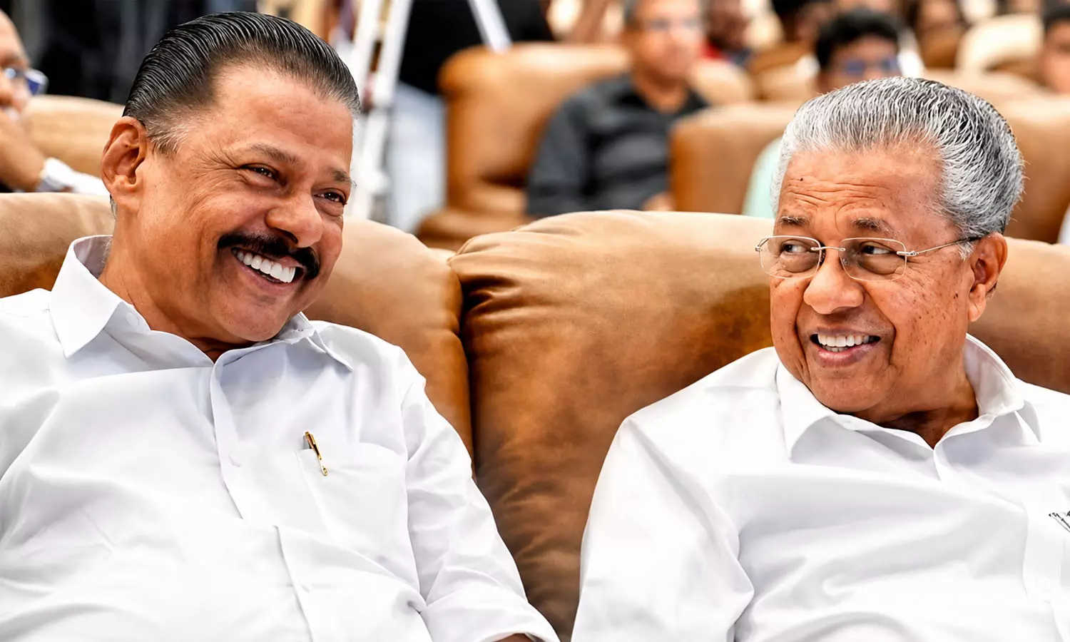 നേതൃമാറ്റമില്ല, പിണറായിക്കും ഗോവിന്ദനുമെതിരായ വിമർശനങ്ങൾ ഒഴിവാക്കി; തെരഞ്ഞെടുപ്പ് അവലോകന റിപ്പോർട്ട് തിരുത്തണമെന്ന് സംസ്ഥാന കമ്മിറ്റി നേതൃമാറ്റമില്ല, പിണറായിക്കും ഗോവിന്ദനുമെതിരായ വിമർശനങ്ങൾ ഒഴിവാക്കി; തെരഞ്ഞെടുപ്പ് അവലോകന റിപ്പോർട്ട് തിരുത്തണമെന്ന് സംസ്ഥാന കമ്മിറ്റി