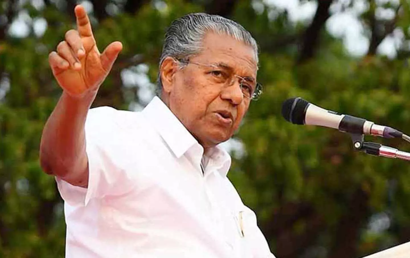 pinarayi vijayan criticize congress pinarayi vijayan criticize congress
