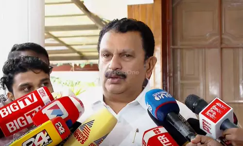നിപ പരിശോധനയ്ക്കയച്ച മൂന്ന് പേരുടെ പരിശോധനാ ഫലം നെഗറ്റീവ്; പ്രതിപക്ഷം രാഷ്ട്രീയ ഉദ്ദേശത്തോടെ പെരുമാറുന്നു: കെ.മുരളീധരൻ നിപ പരിശോധനയ്ക്കയച്ച മൂന്ന് പേരുടെ പരിശോധനാ ഫലം നെഗറ്റീവ്; പ്രതിപക്ഷം രാഷ്ട്രീയ ഉദ്ദേശത്തോടെ പെരുമാറുന്നു: കെ.മുരളീധരൻ