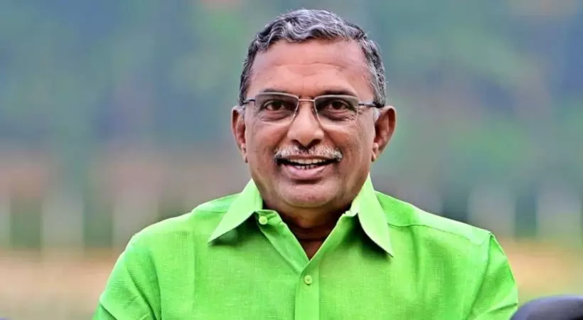 ശബരിമല മേൽശാന്തി നിയമനം; സിപിഎം നേതാക്കൾ ഇടപെട്ടുവെന്ന് പത്മകുമാറിന്റെ വെളിപ്പെടുത്തൽ ശബരിമല മേൽശാന്തി നിയമനം; സിപിഎം നേതാക്കൾ ഇടപെട്ടുവെന്ന് പത്മകുമാറിന്റെ വെളിപ്പെടുത്തൽ