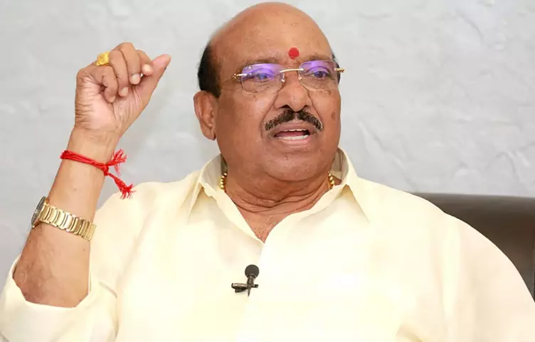 മുസ്ലിം ലീഗെന്ന ലക്ഷണമൊത്ത വര്ഗീയ സംഘടനയെ താലോലിക്കുന്നത് കാണുമ്പോൾ മിണ്ടാതിരിക്കാൻ കഴിയില്ല; വെള്ളാപ്പള്ളി മുസ്ലിം ലീഗെന്ന ലക്ഷണമൊത്ത വര്ഗീയ സംഘടനയെ താലോലിക്കുന്നത് കാണുമ്പോൾ മിണ്ടാതിരിക്കാൻ കഴിയില്ല; വെള്ളാപ്പള്ളി