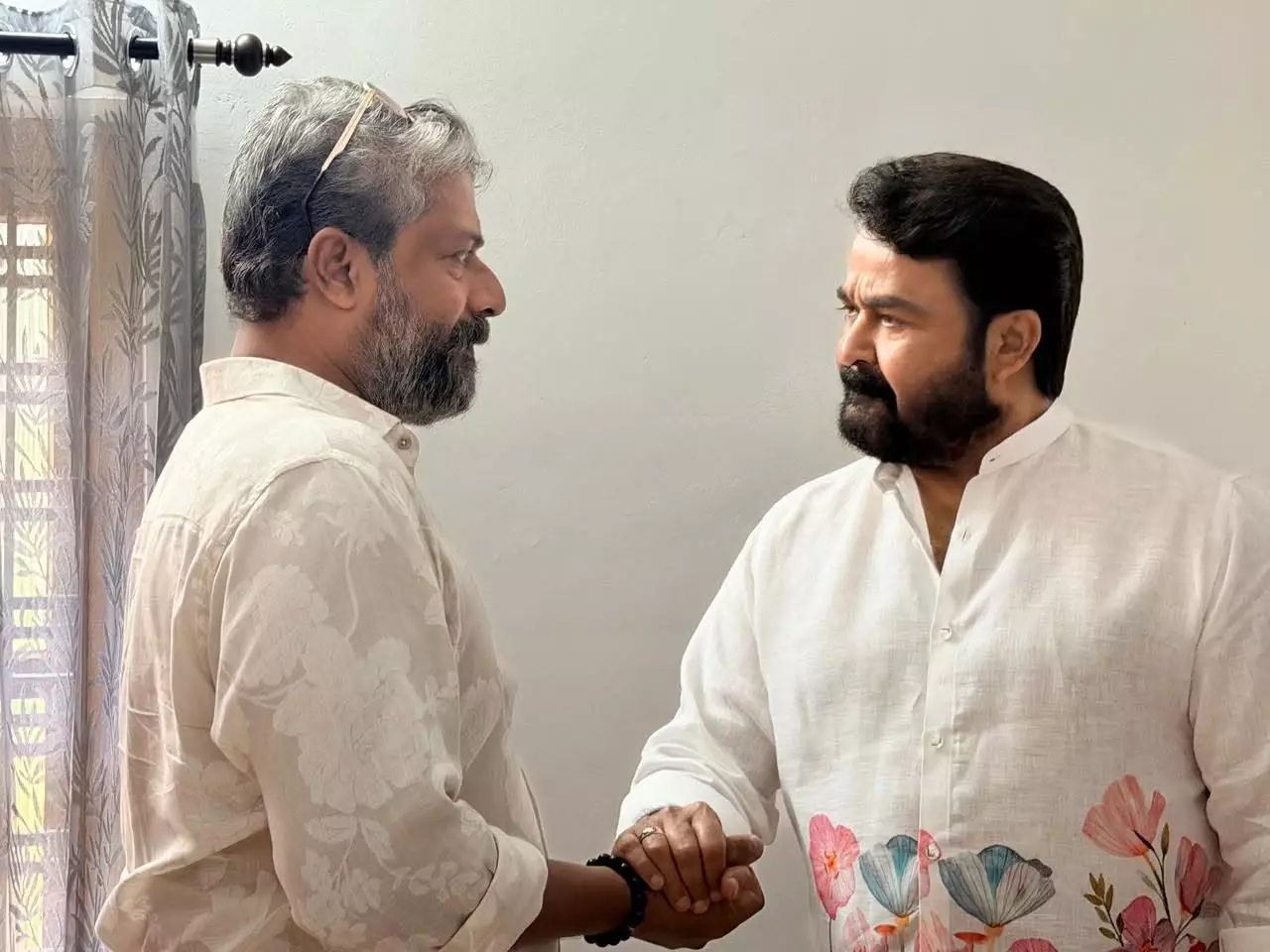 ഞാൻ ജോർജ് കുട്ടിയെ ചതിക്കുന്നില്ല, സത്യത്തിൽ, നിങ്ങൾ വിചാരിക്കുന്ന ഒരാളല്ല ഞാൻ; കുറിപ്പുമായി ഇര്ഷാദ് ഞാൻ ജോർജ് കുട്ടിയെ ചതിക്കുന്നില്ല, സത്യത്തിൽ, നിങ്ങൾ വിചാരിക്കുന്ന ഒരാളല്ല ഞാൻ; കുറിപ്പുമായി ഇര്ഷാദ്
