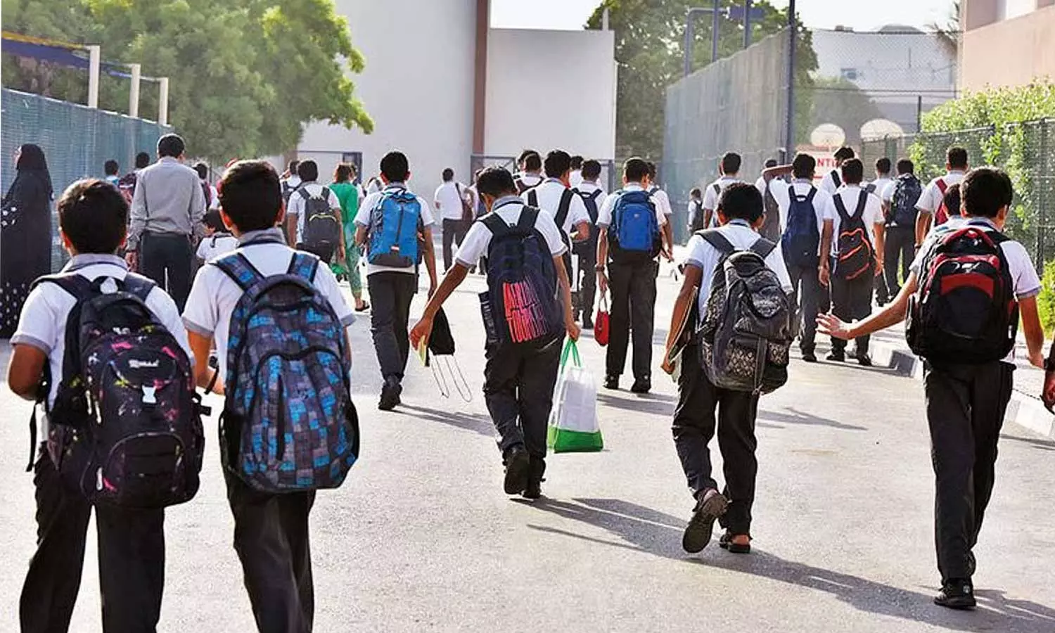 UAE Announces July 3 Start for Summer Vacation UAE Announces July 3 Start for Summer Vacation