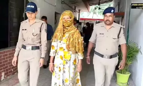 മോഷ്ടിച്ച ആഭരണം അണിഞ്ഞ് റീൽസ്; ഒടുവിൽ മുതലാളി കൈയ്യോടെ പൊക്കി; ഒരു വർഷം മുമ്പ് നടന്ന സ്വർണക്കവർച്ച കേസിന്റെ ക്ലൈമാക്സ് ഇങ്ങനെ... മോഷ്ടിച്ച ആഭരണം അണിഞ്ഞ് റീൽസ്; ഒടുവിൽ മുതലാളി കൈയ്യോടെ പൊക്കി; ഒരു വർഷം മുമ്പ് നടന്ന സ്വർണക്കവർച്ച കേസിന്റെ ക്ലൈമാക്സ് ഇങ്ങനെ...