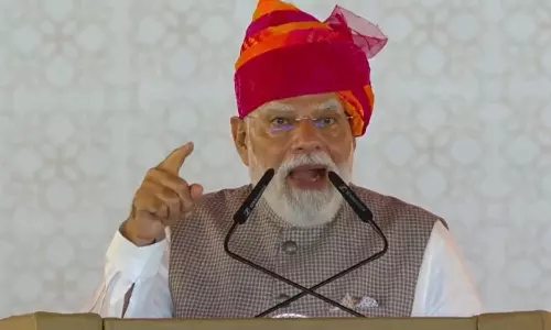 എല്പിജി വിതരണത്തിലെ പ്രതിസന്ധി; ഏഴ് ദിവസത്തിനുള്ളില് പരിഹരിക്കും: പ്രധാനമന്ത്രി എല്പിജി വിതരണത്തിലെ പ്രതിസന്ധി; ഏഴ് ദിവസത്തിനുള്ളില് പരിഹരിക്കും: പ്രധാനമന്ത്രി