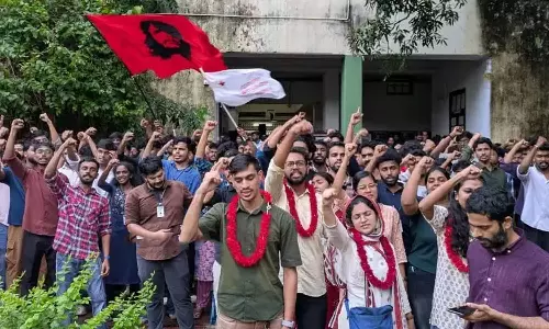 23 വർഷത്തിന് ശേഷം കോഴിക്കോട് മെഡിക്കൽ കോളജ് യൂണിയൻ എസ്എഫ്ഐക്ക് 23 വർഷത്തിന് ശേഷം കോഴിക്കോട് മെഡിക്കൽ കോളജ് യൂണിയൻ എസ്എഫ്ഐക്ക്