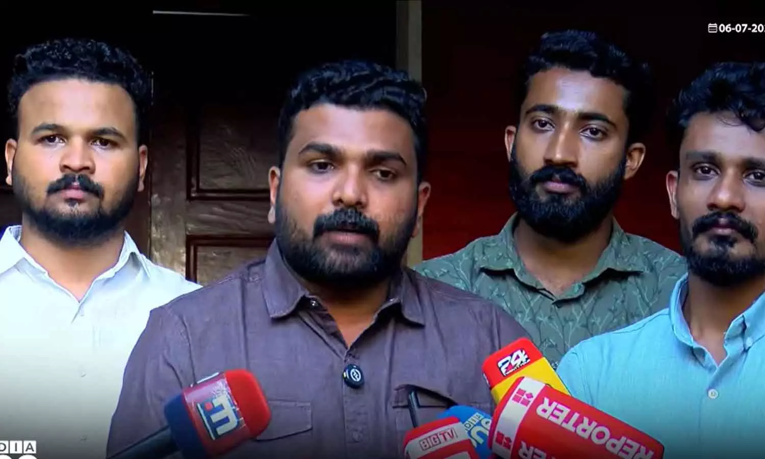 പിഎം ശ്രീയിൽ അടുത്ത ഒരു സ്റ്റെപ്പ് എടുത്തുവെക്കുന്നുണ്ടെങ്കിൽ എസ്എഫ്ഐ കേരളത്തിലുണ്ടെന്ന ബോധമുണ്ടാകണം: പി.എസ് സഞ്ജീവ് പിഎം ശ്രീയിൽ അടുത്ത ഒരു സ്റ്റെപ്പ് എടുത്തുവെക്കുന്നുണ്ടെങ്കിൽ എസ്എഫ്ഐ കേരളത്തിലുണ്ടെന്ന ബോധമുണ്ടാകണം: പി.എസ് സഞ്ജീവ്