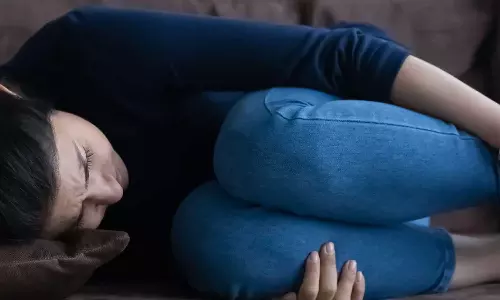 പീരിഡ്സ് വേദന കുറയ്ക്കണോ? ഭക്ഷണത്തിൽ വരുത്താം ഈ മാറ്റങ്ങൾ പീരിഡ്സ് വേദന കുറയ്ക്കണോ? ഭക്ഷണത്തിൽ വരുത്താം ഈ മാറ്റങ്ങൾ