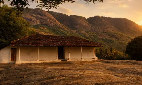 ഇന്നലെകളെ കാത്തുസൂക്ഷിക്കുന്ന പാലക്കാടിന്റെ സ്വന്തം കൊല്ലങ്കോട് ഇന്നലെകളെ കാത്തുസൂക്ഷിക്കുന്ന പാലക്കാടിന്റെ സ്വന്തം കൊല്ലങ്കോട്