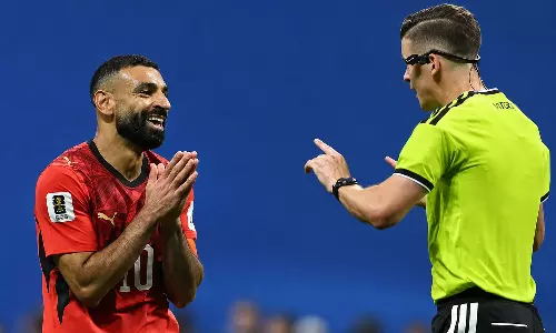 അർജന്റീനയുടെ വിവാദ വിജയം: ഫിഫക്കെതിരെ പ്രതിഷേധവുമായി കായികലോകത്തെ പ്രമുഖർ; സോഷ്യൽ മീഡിയയിൽ തരംഗമായി ഫിഫാനിക് അർജന്റീനയുടെ വിവാദ വിജയം: ഫിഫക്കെതിരെ പ്രതിഷേധവുമായി കായികലോകത്തെ പ്രമുഖർ; സോഷ്യൽ മീഡിയയിൽ തരംഗമായി ഫിഫാനിക്