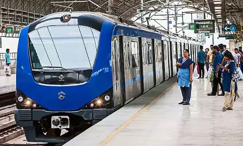 ഫോണ്‍ സ്പീക്കറിലിട്ടാല്‍ പണികിട്ടും;   പിഴ കൂട്ടി, നിയന്ത്രണങ്ങളുമായി  ചെന്നൈ മെട്രോ