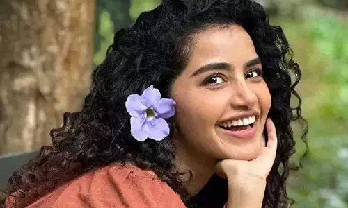പ്രണയം, വേർപാട്, ആരോഗ്യപ്രശ്നങ്ങൾ, ‘ഒരു ഘട്ടത്തിൽ ഞാൻ തകർന്നുപോയിരുന്നു’; ജീവിതത്തിലെ മറച്ചുവെച്ച അധ്യായങ്ങൾ പങ്കുവെച്ച് അനുപമ പരമേശ്വരൻ പ്രണയം, വേർപാട്, ആരോഗ്യപ്രശ്നങ്ങൾ, ‘ഒരു ഘട്ടത്തിൽ ഞാൻ തകർന്നുപോയിരുന്നു’; ജീവിതത്തിലെ മറച്ചുവെച്ച അധ്യായങ്ങൾ പങ്കുവെച്ച് അനുപമ പരമേശ്വരൻ