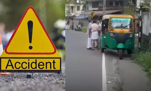 ഓട്ടോറിക്ഷയിൽ നിന്ന് റോഡിലേക്ക് തെറിച്ചുവീണു   പിന്നാലെ വന്ന ലോറിയുടെ പിൻചക്രം തലയിലൂടെ കയറിയിറങ്ങി;മണാശ്ശേരിയിൽ രണ്ടാം ക്ലാസ് വിദ്യാർഥിക്ക് ദാരുണാന്ത്യം