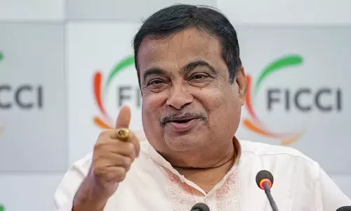 വാഹന മോഡിഫിക്കേഷൻ: മാനദണ്ഡങ്ങൾ നിശ്ചയിക്കാൻ സംസ്ഥാനങ്ങൾക്ക് അധികാരമില്ലെന്ന് കേന്ദ്ര സർക്കാർ വാഹന മോഡിഫിക്കേഷൻ: മാനദണ്ഡങ്ങൾ നിശ്ചയിക്കാൻ സംസ്ഥാനങ്ങൾക്ക് അധികാരമില്ലെന്ന് കേന്ദ്ര സർക്കാർ