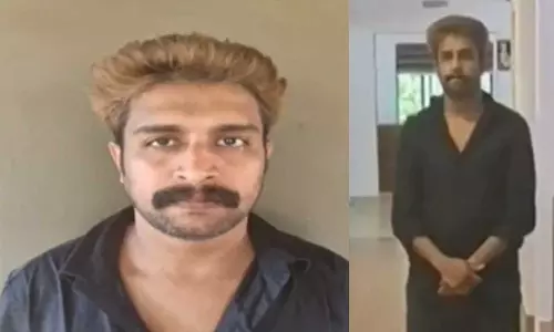 ആലപ്പുഴയിൽ വായ്പ വാഗ്ദാനം ചെയ്ത് വീട്ടമ്മയിൽ നിന്ന് 6 ലക്ഷം തട്ടി; യുവാവ് അറസ്റ്റിൽ ആലപ്പുഴയിൽ വായ്പ വാഗ്ദാനം ചെയ്ത് വീട്ടമ്മയിൽ നിന്ന് 6 ലക്ഷം തട്ടി; യുവാവ് അറസ്റ്റിൽ