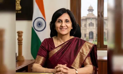 നീറ്റ് വിവാദത്തിന് പിന്നാലെ നിർണായക അഴിച്ചുപണി; ദീപ്തി ഗൗർ മുഖർജി പുതിയ ഉന്നത വിദ്യാഭ്യാസ സെക്രട്ടറി നീറ്റ് വിവാദത്തിന് പിന്നാലെ നിർണായക അഴിച്ചുപണി; ദീപ്തി ഗൗർ മുഖർജി പുതിയ ഉന്നത വിദ്യാഭ്യാസ സെക്രട്ടറി