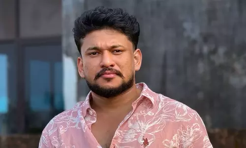 അര്ജുന് ആയങ്കിയെ തെളിവെടുപ്പിനായി മട്ടന്നൂരിൽ എത്തിച്ചു അര്ജുന് ആയങ്കിയെ തെളിവെടുപ്പിനായി മട്ടന്നൂരിൽ എത്തിച്ചു