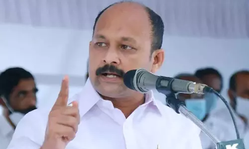 കലൂർ സ്റ്റേഡിയത്തിലെ നവീകരണ പ്രവൃത്തികൾക്കെതിരെ കോടതിയെ സമീപിക്കാൻ ഒരുങ്ങി കോൺഗ്രസ് കലൂർ സ്റ്റേഡിയത്തിലെ നവീകരണ പ്രവൃത്തികൾക്കെതിരെ കോടതിയെ സമീപിക്കാൻ ഒരുങ്ങി കോൺഗ്രസ്