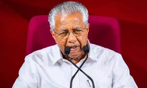 pinarayi vijayan alleges congress hindutwa soft stand pinarayi vijayan alleges congress hindutwa soft stand