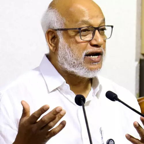 ബിജെപി പ്രതിപക്ഷ നേതാക്കളെ വേട്ടയാടുന്നു; വന്ദേമാതര വിവാദത്തിൽ സോണിയ ഗാന്ധിക്ക് പിന്തുണയുമായി എം.എ ബേബി